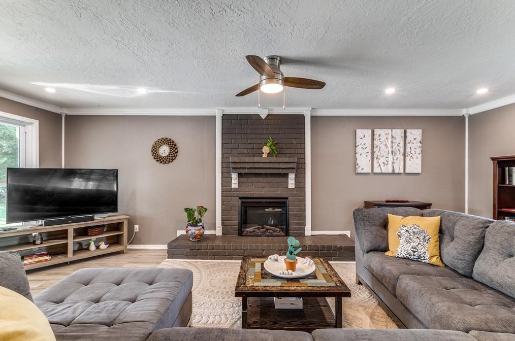 10414 Cres Moon Dr, Houston TX  77064-5519 exterior