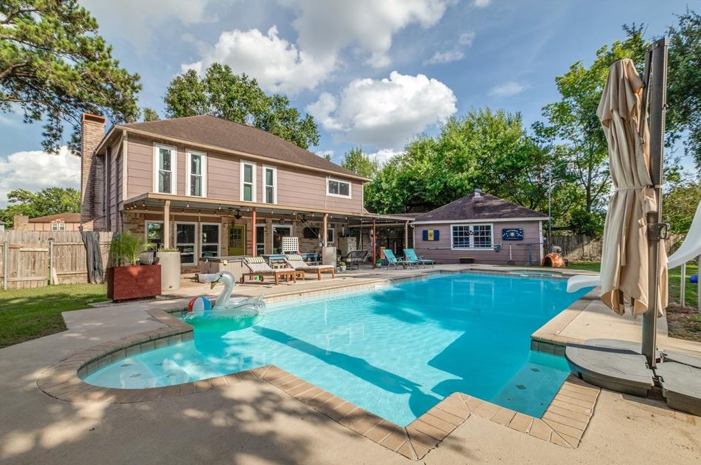 10414 Cres Moon Dr, Houston TX  77064-5519 exterior
