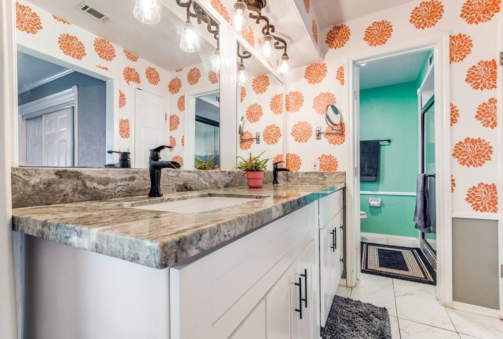 10414 Cres Moon Dr, Houston TX  77064-5519 exterior
