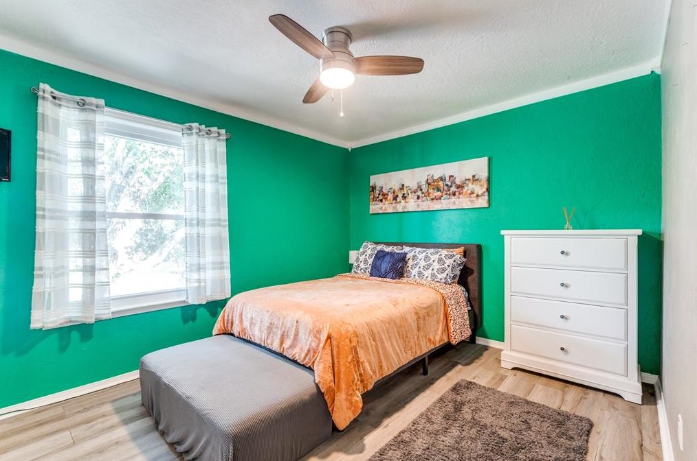 10414 Cres Moon Dr, Houston TX  77064-5519 exterior