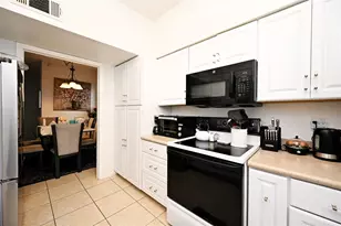 9809 Richmond Ave., Houston, TX 77042 - Photo 11