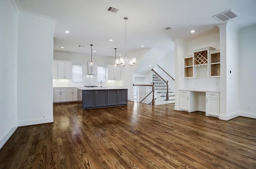 3832 Brinkman St, Houston TX  77018-2100 exterior