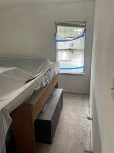 5827 Belcrest St, Houston TX  77033-1327 exterior