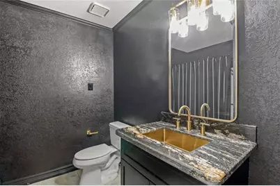 37 N Erik Drive, Angleton, TX 77515 - Photo 17