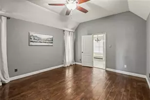 37 N Erik Dr, Angleton, TX 77515 - Photo 13