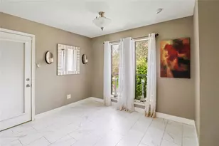 37 N Erik Dr, Angleton, TX 77515 - Photo 3