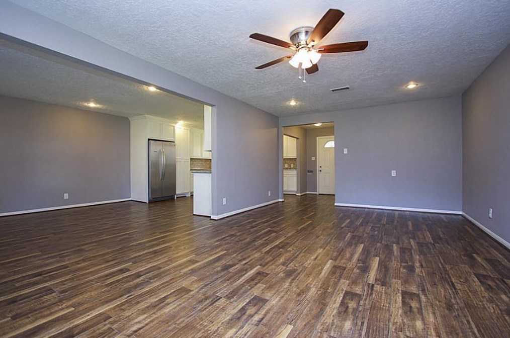 15809 Jersey Dr, Houston TX  77040-2147 exterior