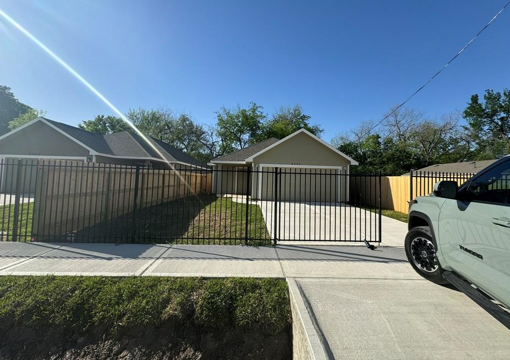 8026 Ethel St, Houston TX  77028-4530 exterior