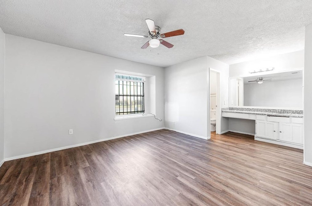 13438 Thorntree Dr, Houston TX  77015-1361 exterior