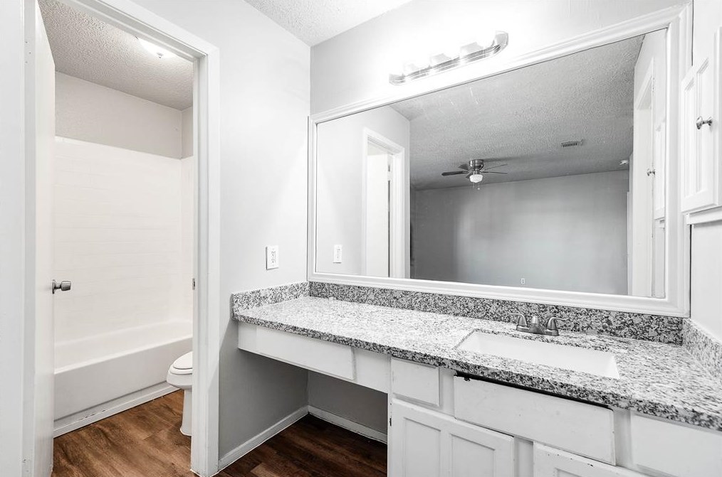 13438 Thorntree Dr, Houston TX  77015-1361 exterior