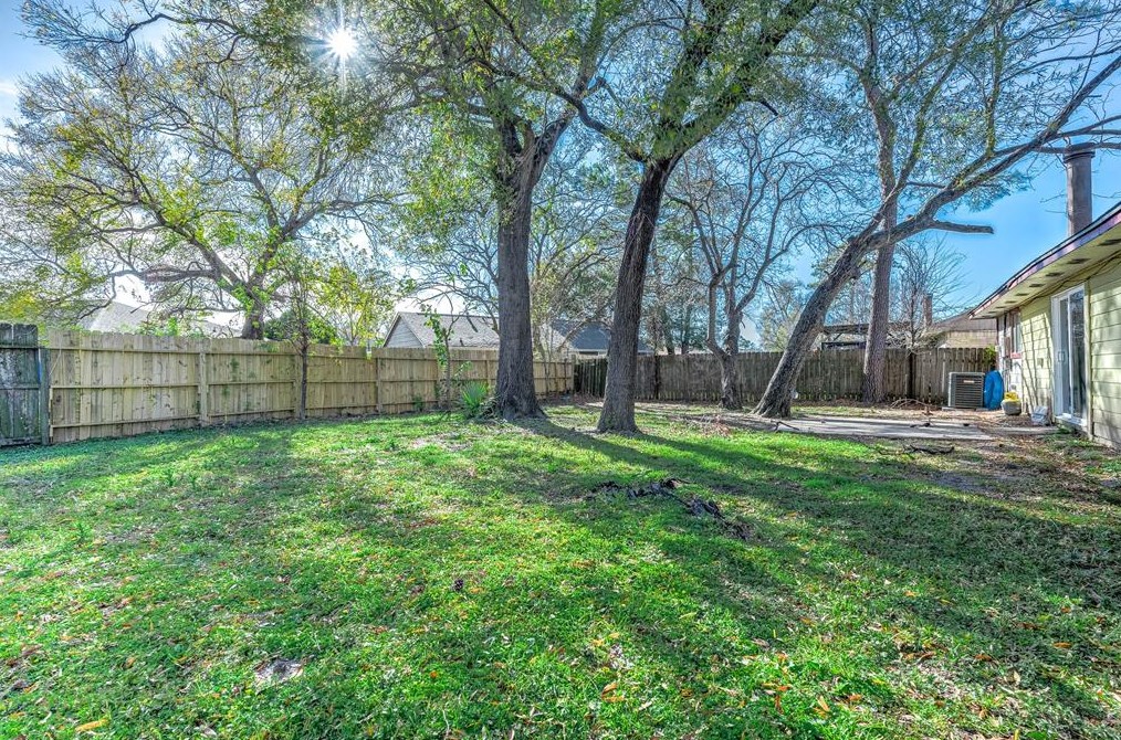 13438 Thorntree Dr, Houston TX  77015-1361 exterior