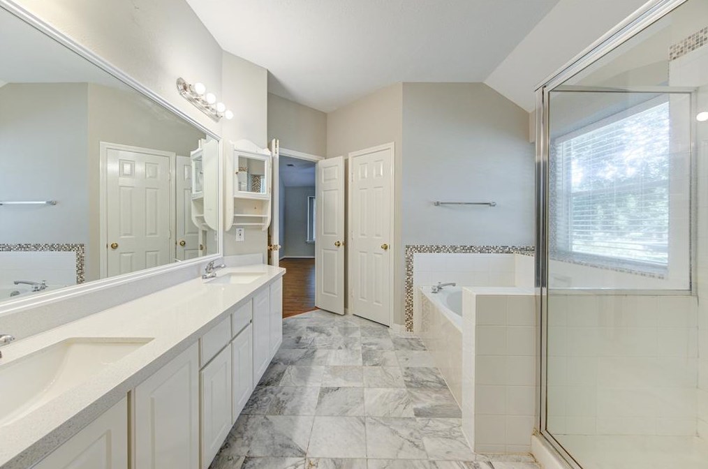 6331 Rexton Dr, Houston TX  77084-8511 exterior