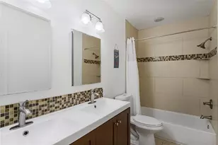 726 91st St, Galveston, TX 77554 - Photo 23