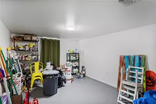 726 91st St, Galveston, TX 77554 - Photo 37