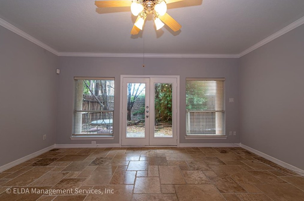 1605 Clay St, Houston TX  77019-4915 exterior