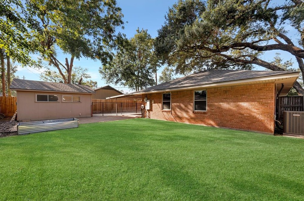 1603 Del Norte St, Houston TX  77018-1422 exterior