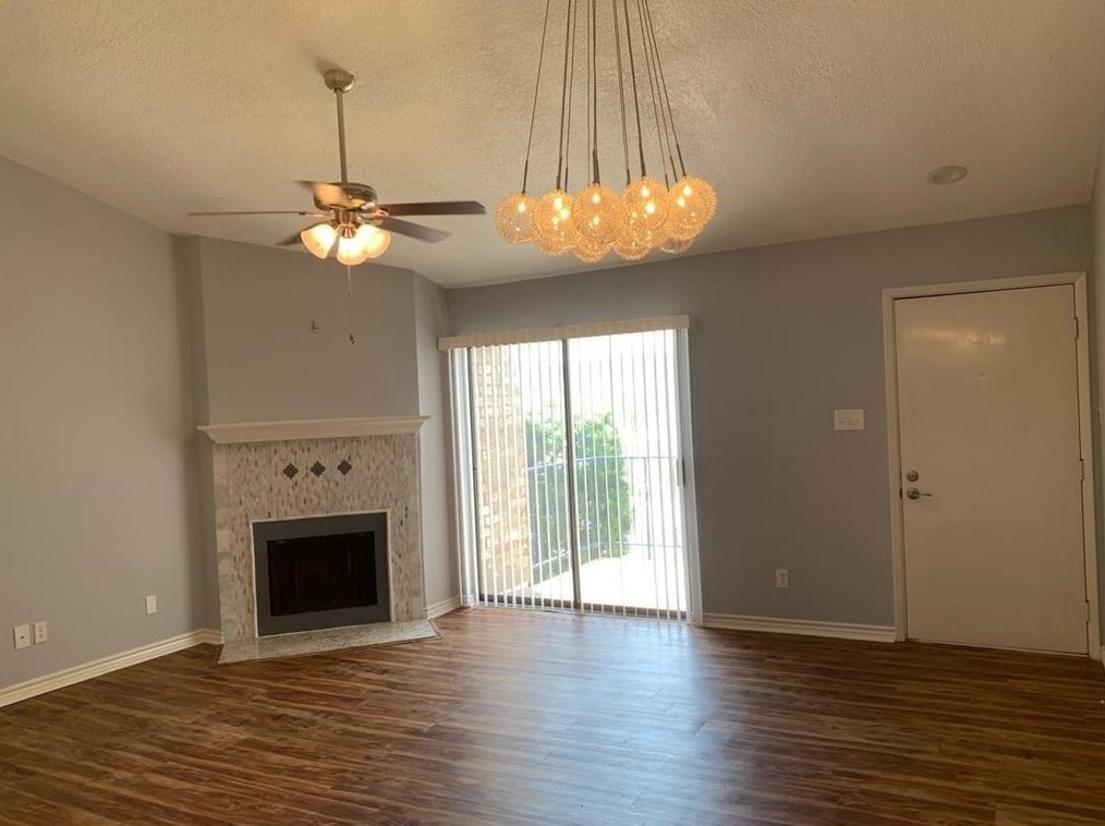 7078 Holiday Dr, Galveston TX  77550-3030 exterior