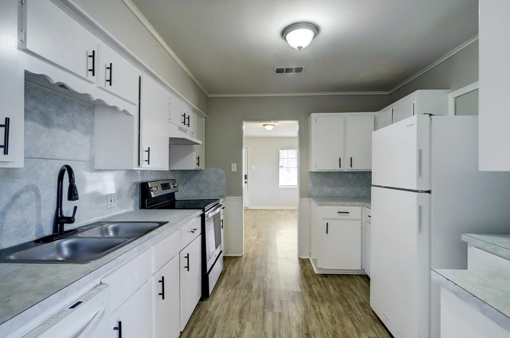 10201 Munn St, Houston TX  77029-2621 exterior