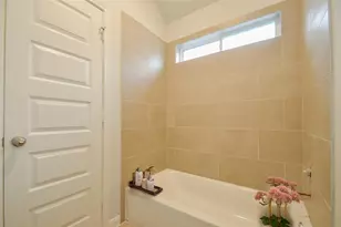 14939 Eagle Feather, Houston, TX 77090 - Photo 19