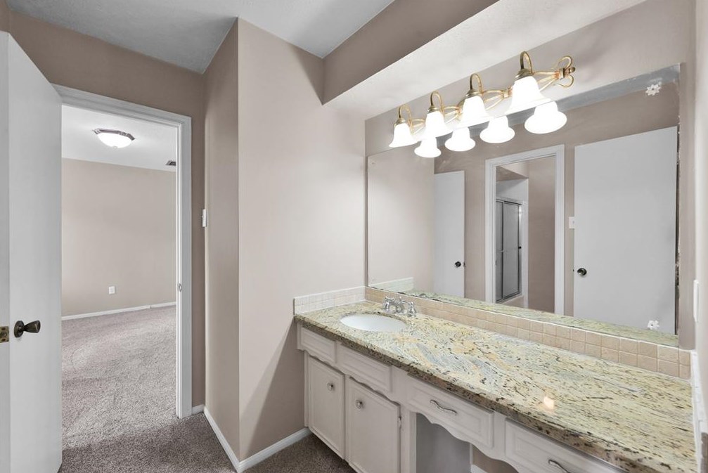 11622 Normont Dr, Houston TX  77070-2951 exterior