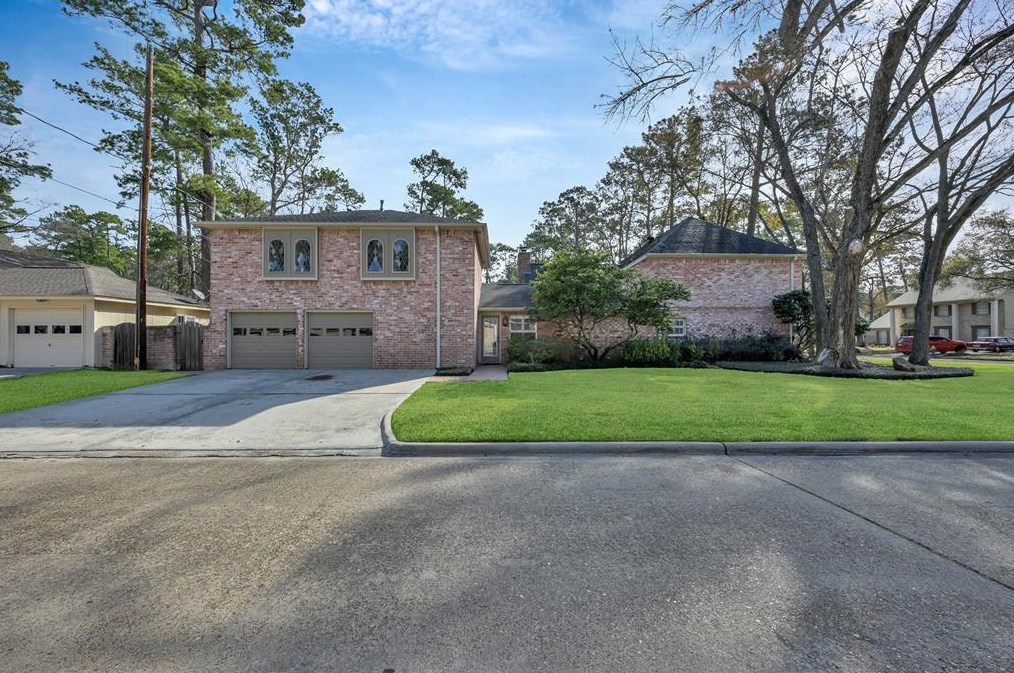 11622 Normont Dr, Houston TX  77070-2951 exterior