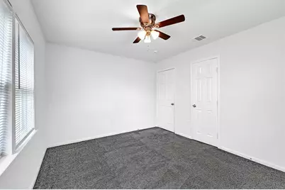 304 E Foley Street, Alvin, TX 77511 - Photo 15