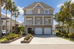 130 Majuro Dr, Tiki Island, TX 77554 - Photo 1