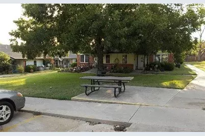 201 Las Bresas Street, Azle, TX 76020 - Photo 3