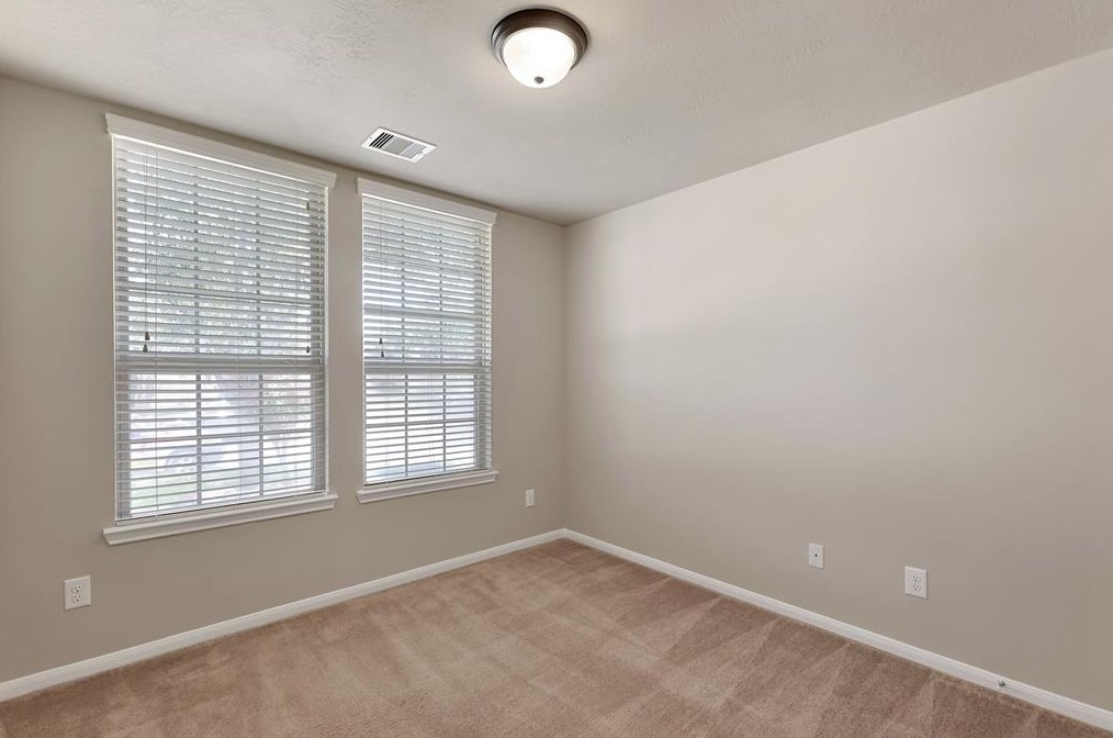 2524 Golfcrest Dr, Houston TX  77089-7021 exterior