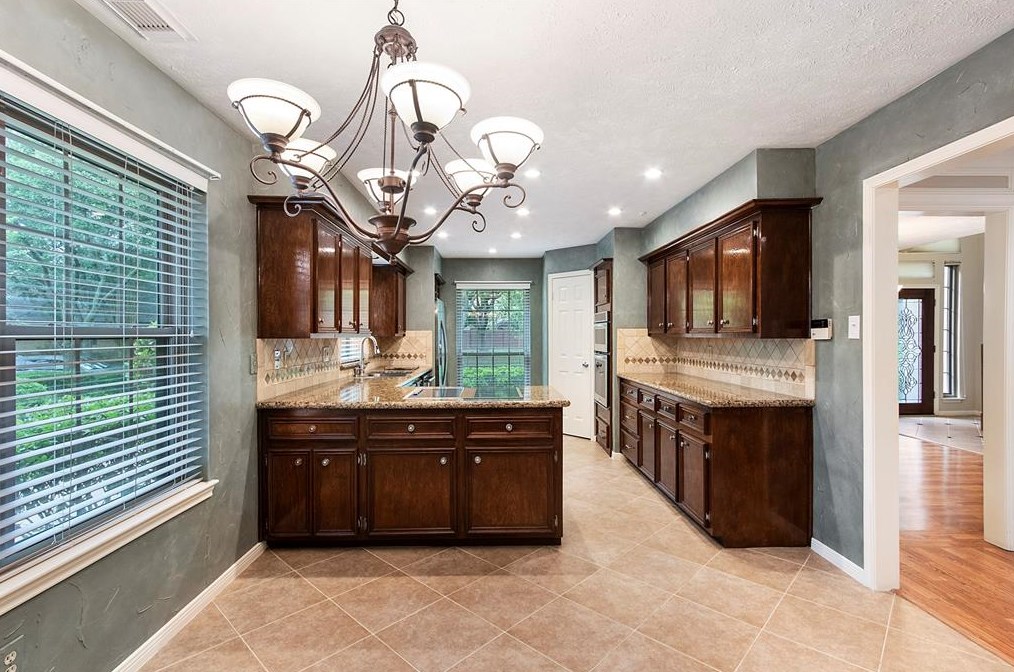 2315 Stephens Grant Dr, Sugar Land TX 77479-2298 exterior