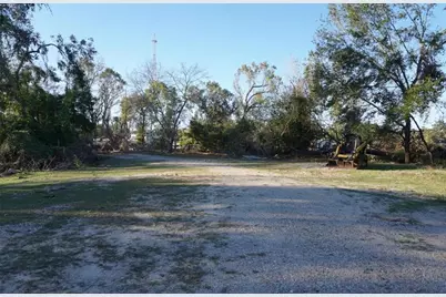 424 S Avenue D, Humble, TX 77338 - Photo 5