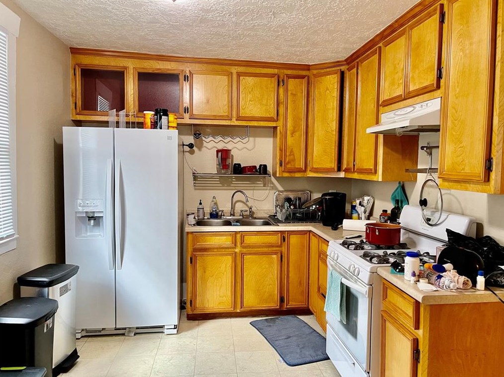 5122 Larkin St, Houston TX  77007-1940 exterior