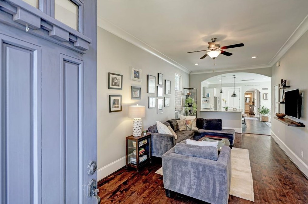 717 10 St, Houston TX  77008-6602 exterior