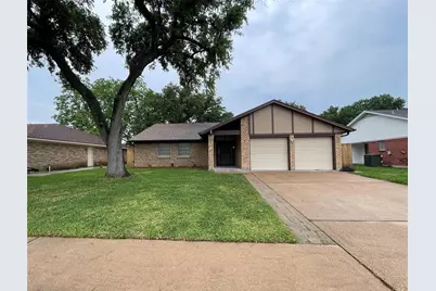 2302 E Shannon Street, Deer Park, TX 77536 - Photo 1