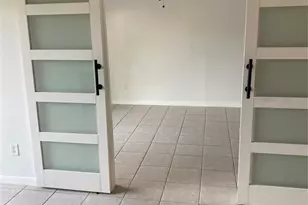 10075 Westpark Dr, Houston, TX 77042 - Photo 3