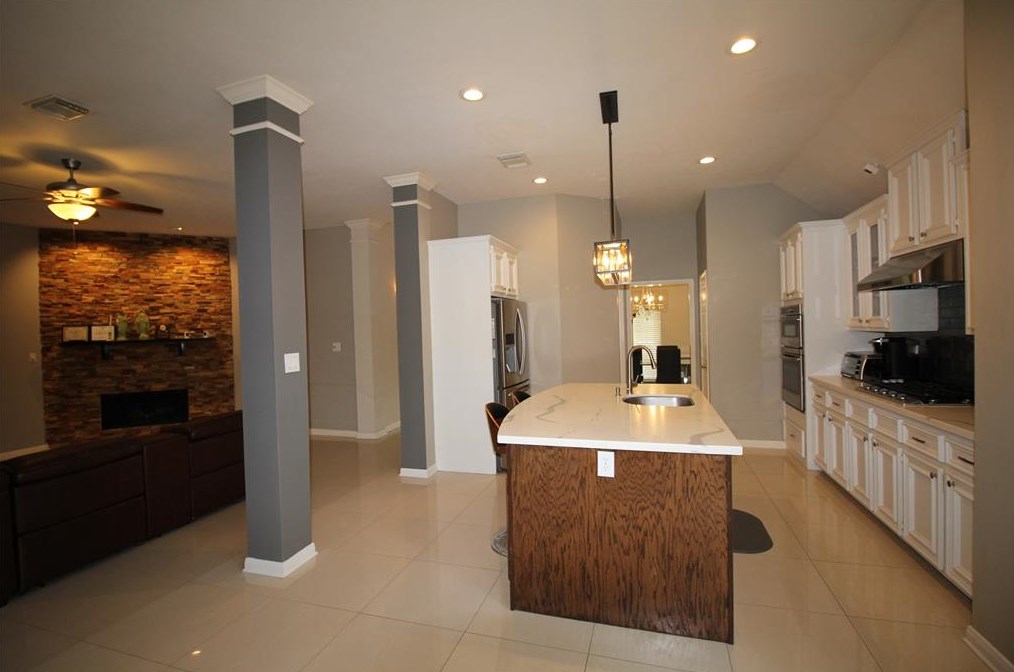 2506 Hampton Park Ln, Sugar Land TX  77479-1258 exterior