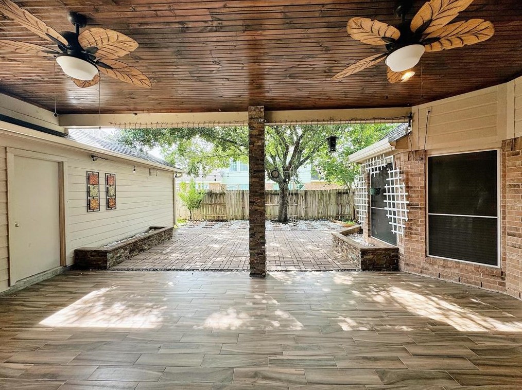 2506 Hampton Park Ln, Sugar Land TX  77479-1258 exterior