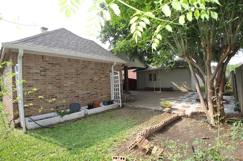 2506 Hampton Park Ln, Sugar Land TX  77479-1258 exterior