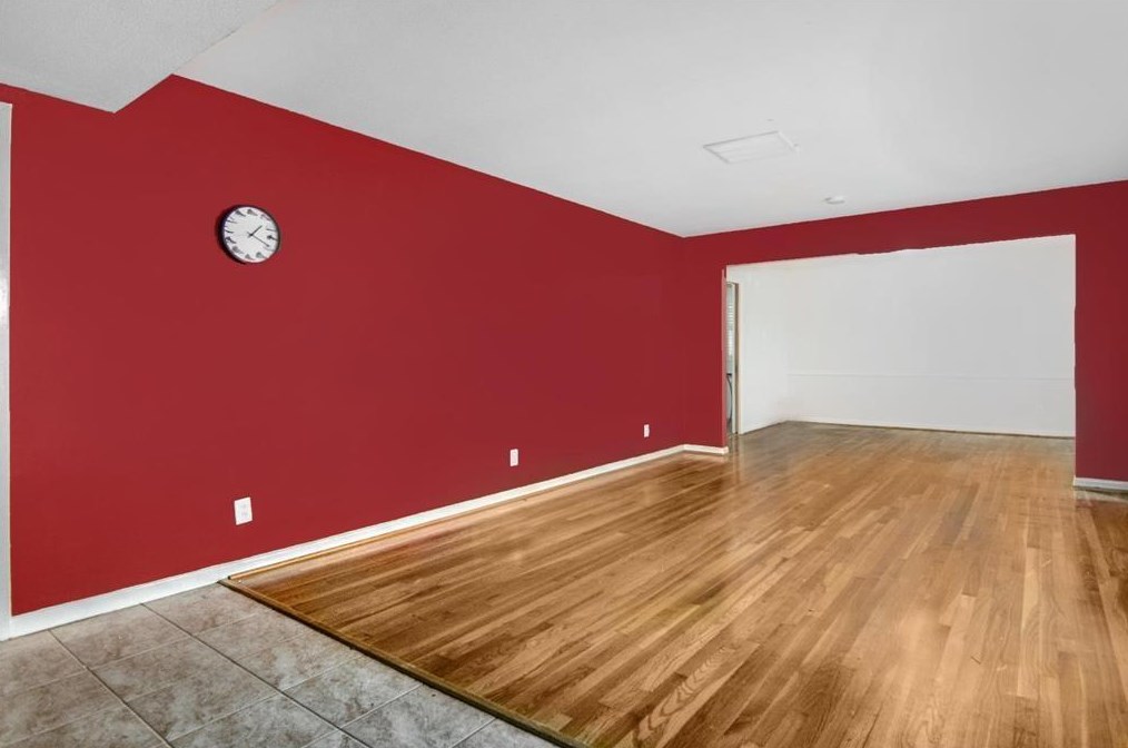 4015 Mischire Dr, Houston TX  77025-4023 exterior
