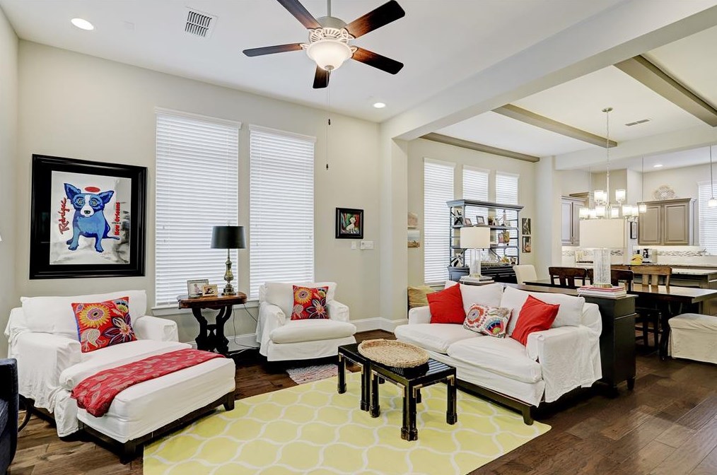 5443 Larkin St, Houston TX 77007-1803 exterior