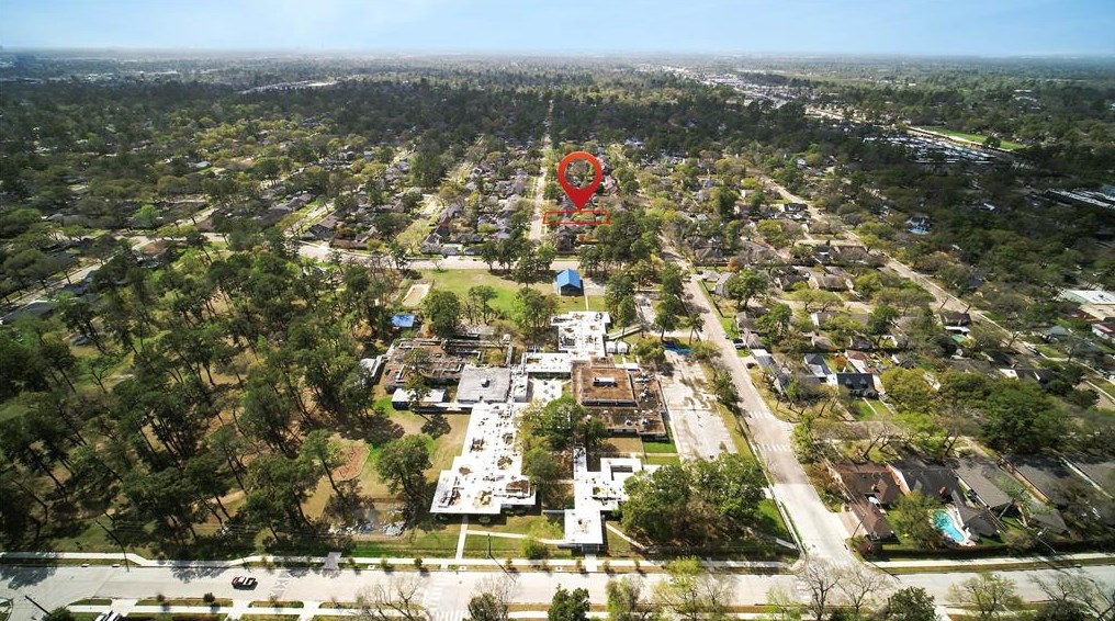 1010 Richelieu Ln, Houston TX 77018-1833 exterior