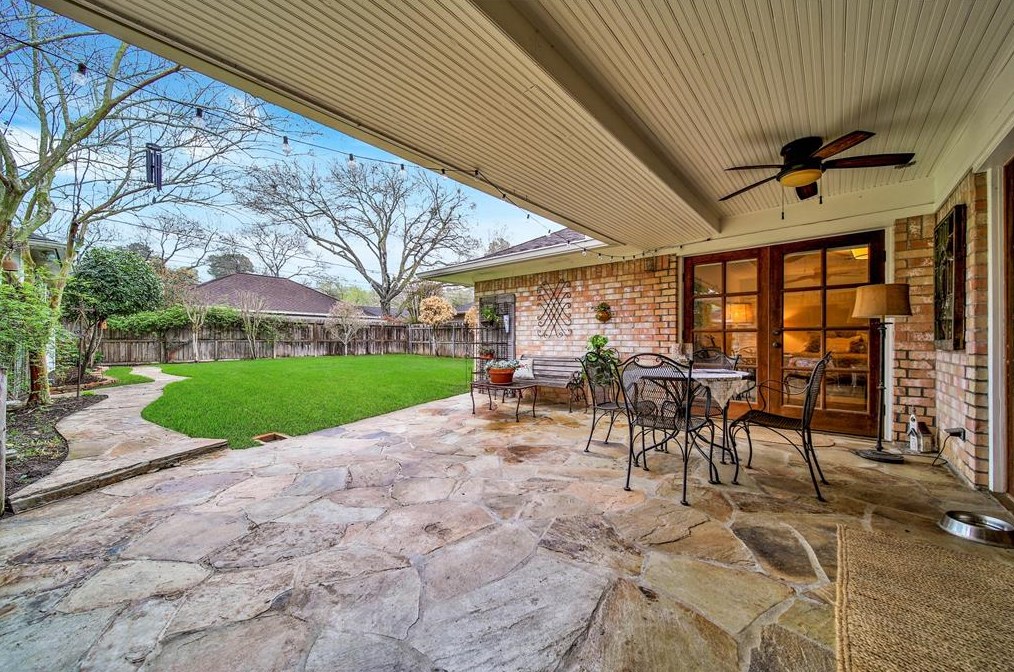 1010 Richelieu Ln, Houston TX 77018-1833 exterior