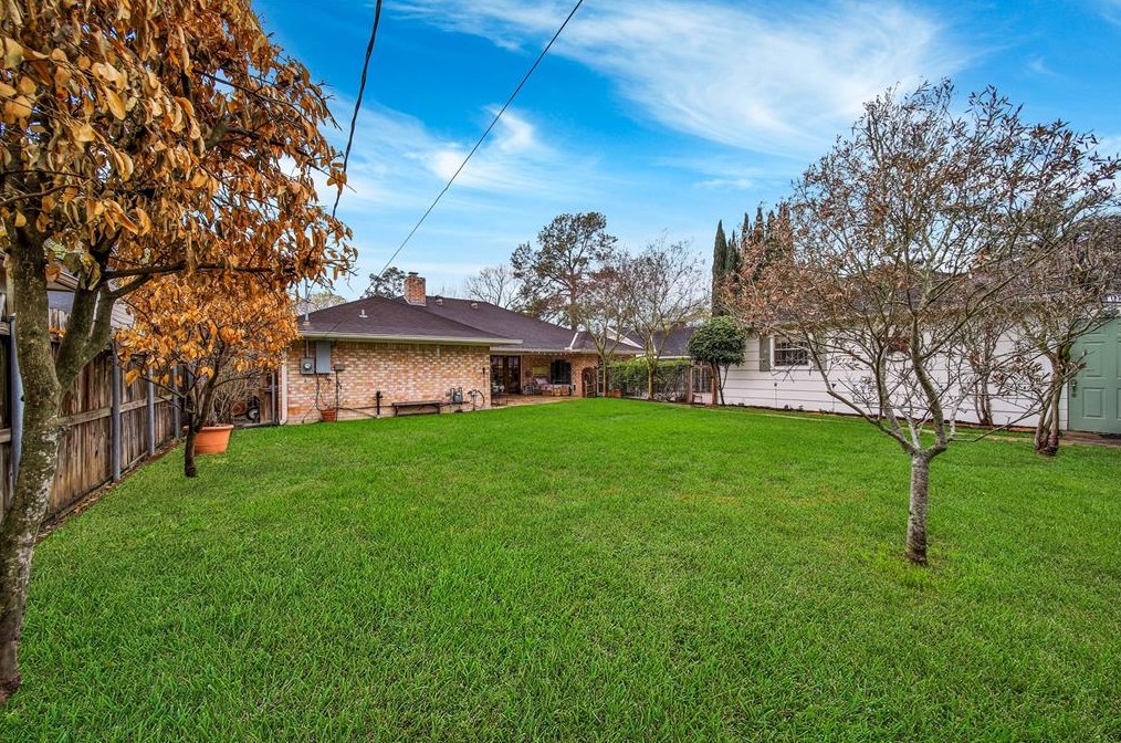 1010 Richelieu Ln, Houston TX 77018-1833 exterior