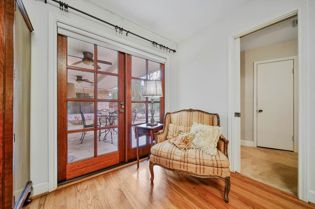 1010 Richelieu Ln, Houston TX 77018-1833 exterior