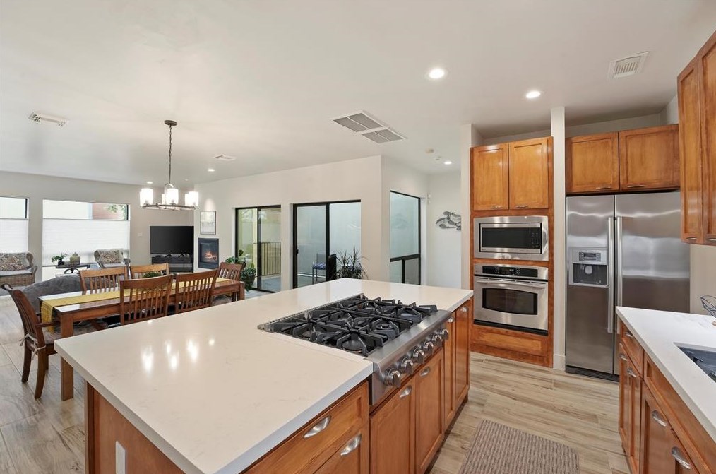 1610 Hadley St, Houston TX  77003-5811 exterior