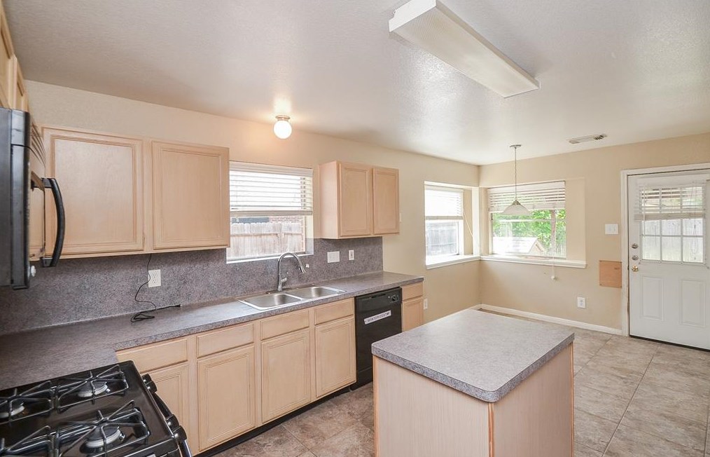 2722 Shawna Lyn Dr, Spring TX 77373-7741 exterior