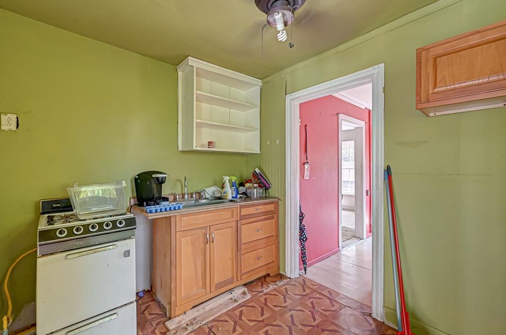 305 Archer St, Houston TX  77009-4607 exterior