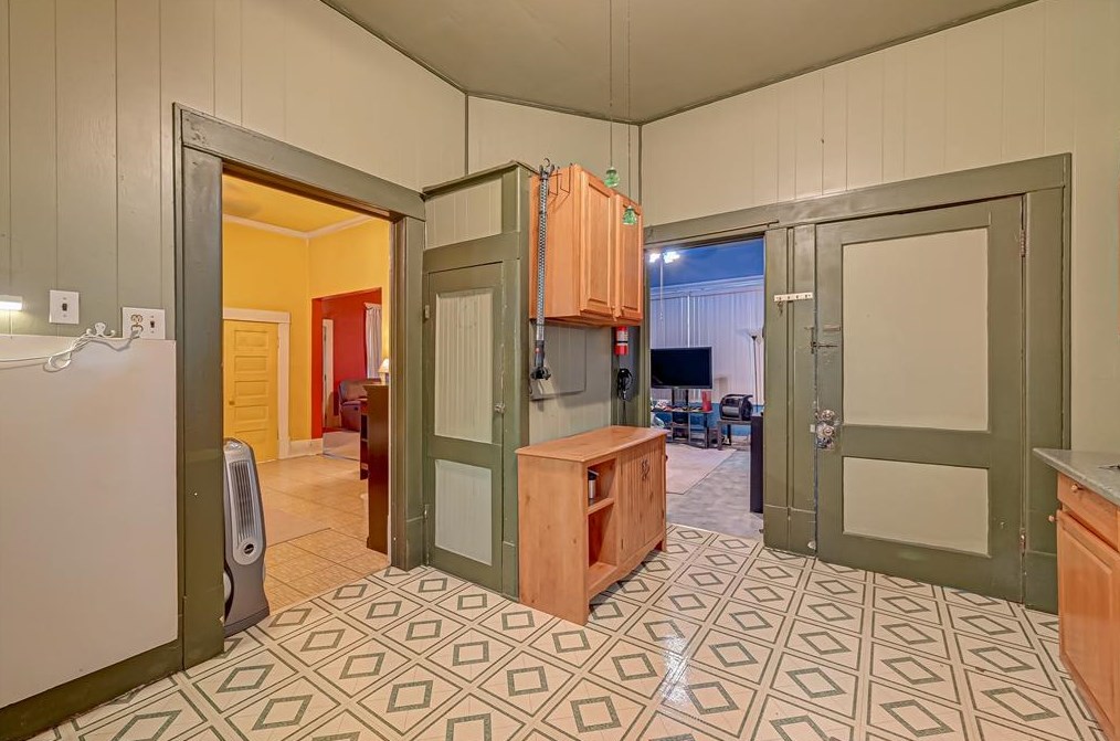 305 Archer St, Houston TX  77009-4607 exterior