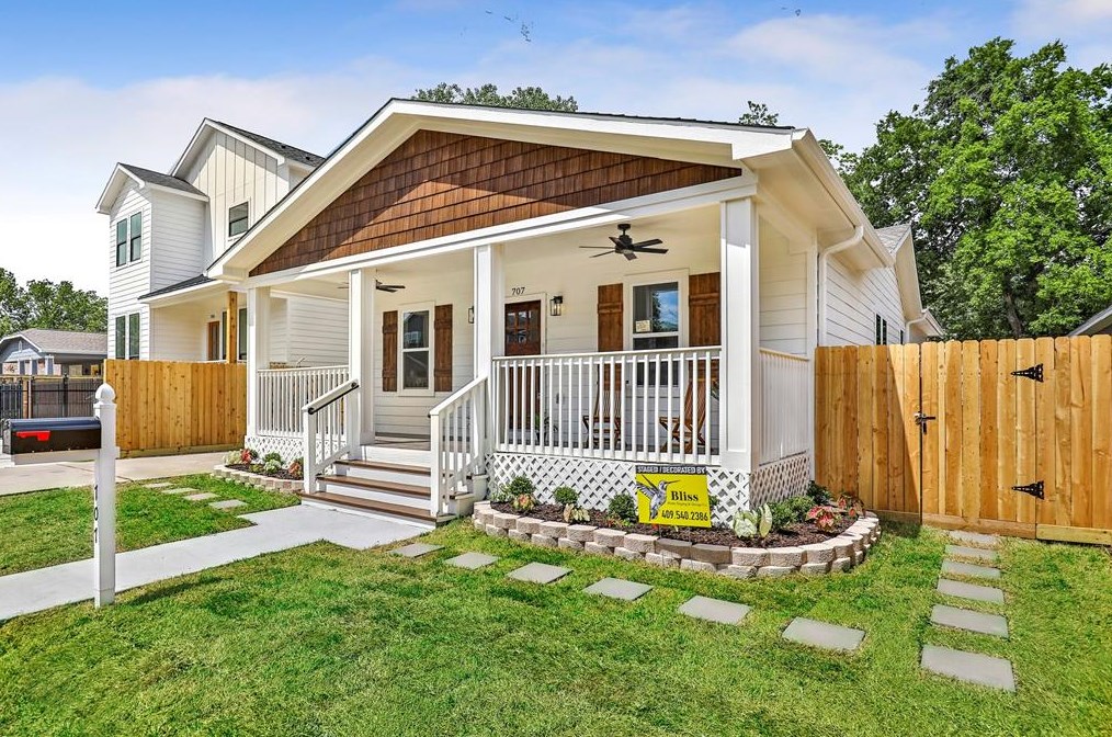 707 Vincent St, Houston TX  77009-4641 exterior