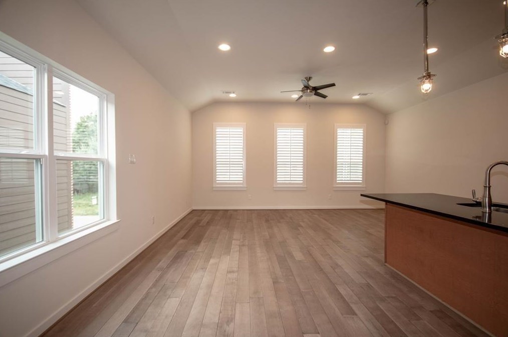 426 41st St, Houston TX  77022-4612 exterior